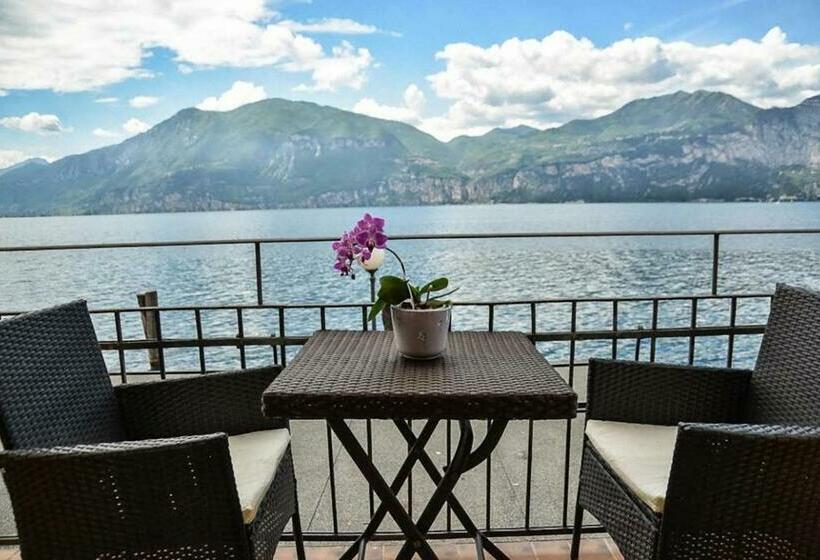 디럭스 주니어 스위트, Lake Front Hotel Brenzone