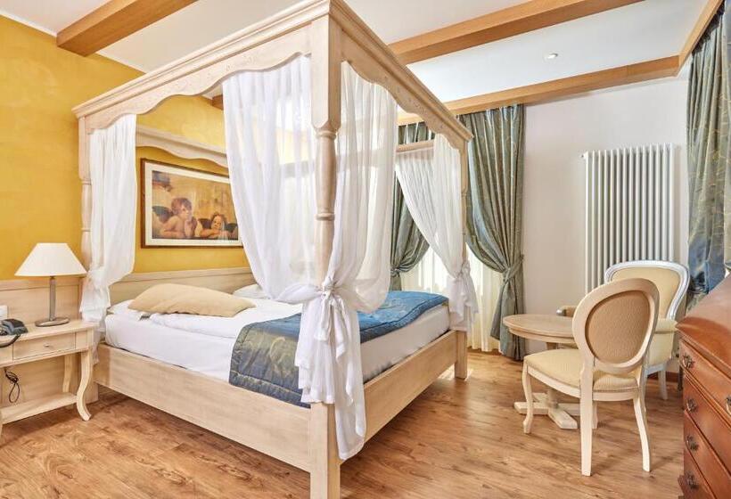 이그제큐티브 스위트, Lake Front Hotel Brenzone