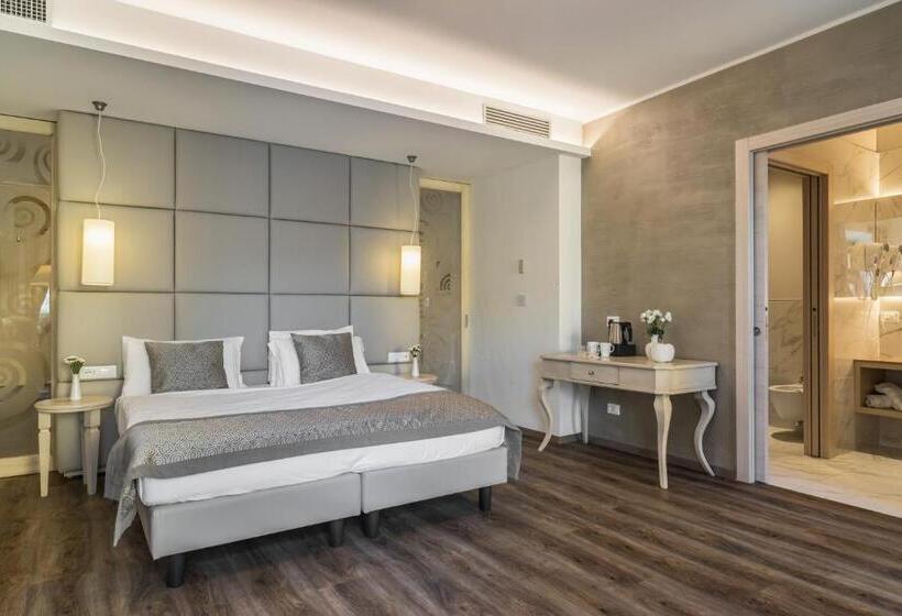 테라스 스위트, Lake Front Hotel Brenzone