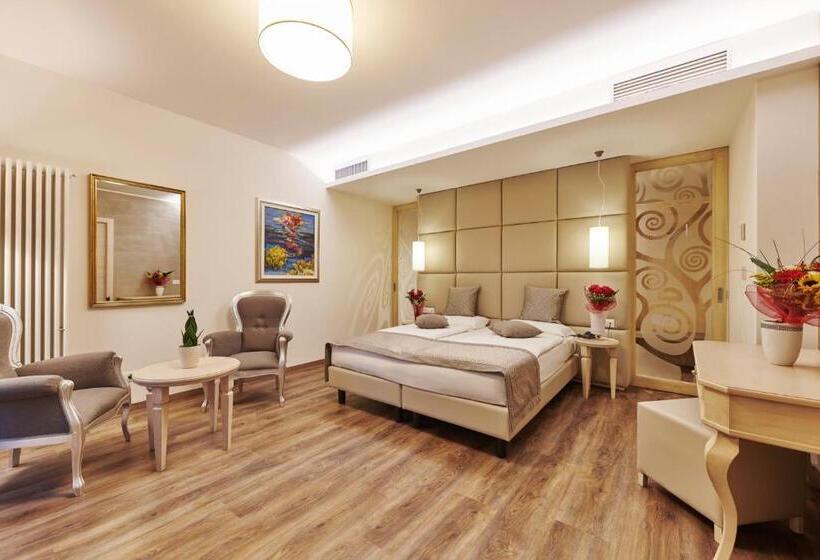 테라스 스위트, Lake Front Hotel Brenzone