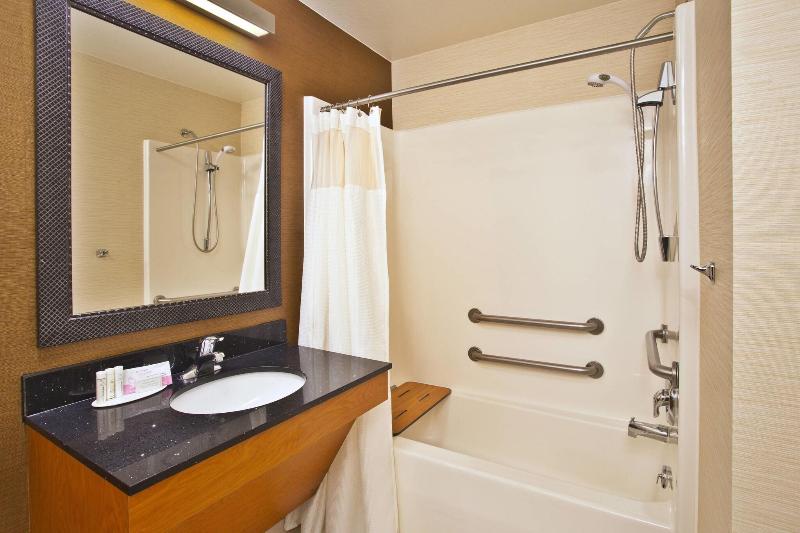 اتاق سوپریور خانوادگی, Best Western Plus Hotel Universo