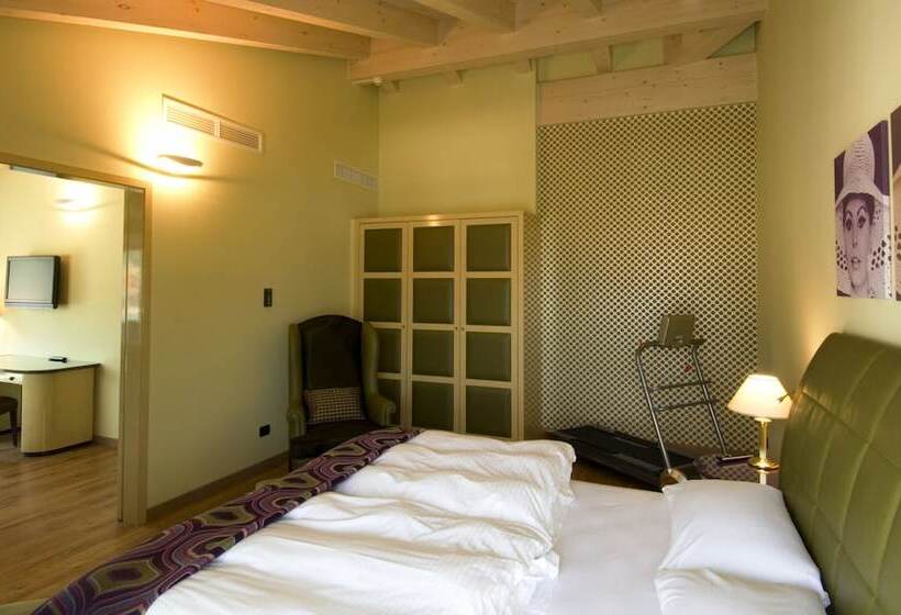 자쿠지 스위트, Parc Hotel Flora S