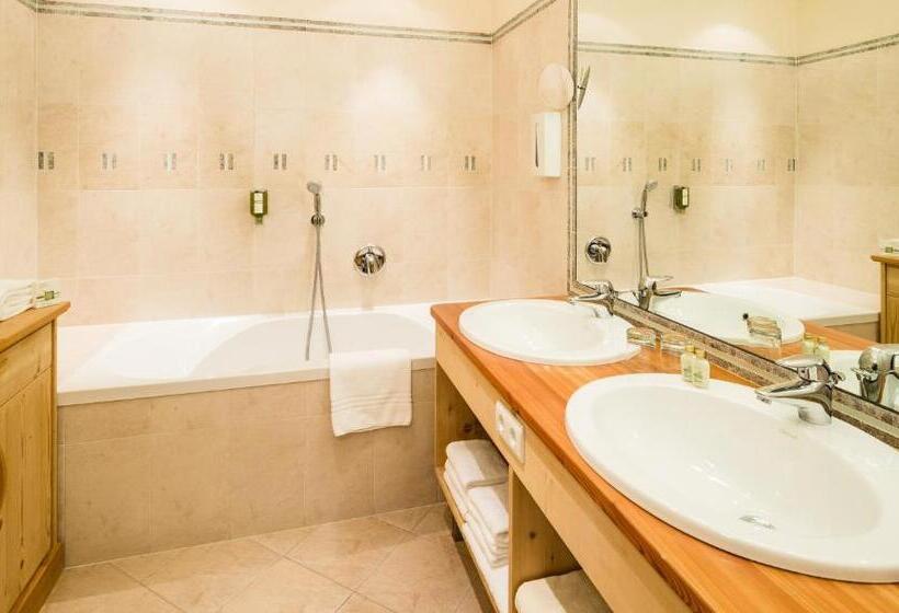 Люкс Повышенной Комфортности, Sporthotel Obereggen