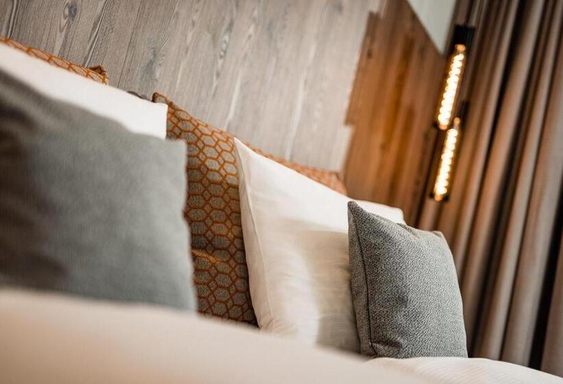 Люкс, Sporthotel Obereggen