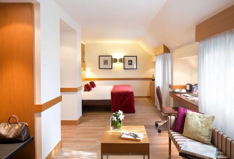 小型套房, Starhotels Tourist
