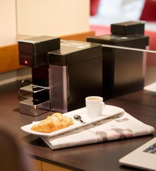 小型套房, Starhotels Tourist