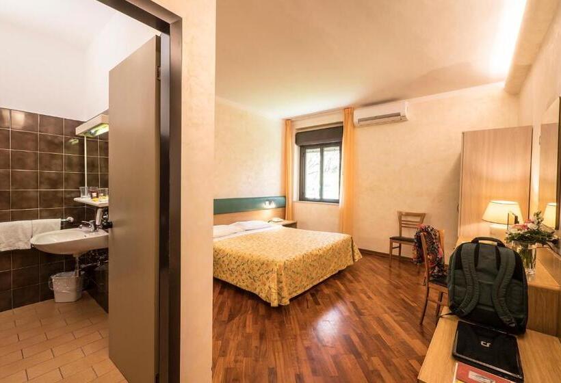 اتاق کلاسیک, Vega Perugia