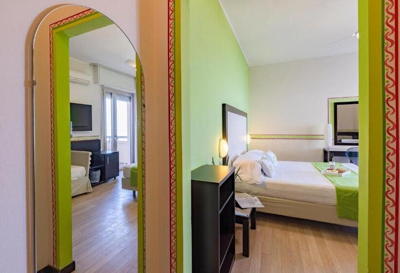 Номер Стандарт Трехместный, Unahotels Imperial Sport