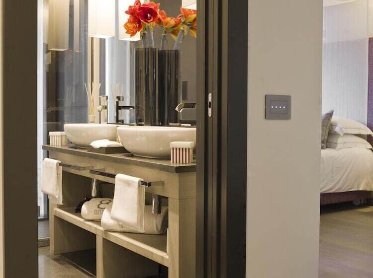 スーペリアールーム, Eight Hotel Paraggi