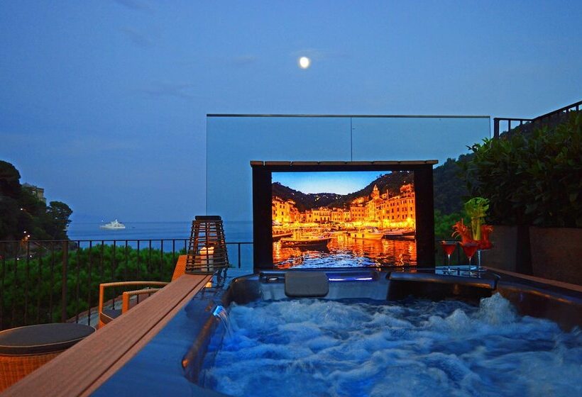 スイート, Eight Hotel Paraggi