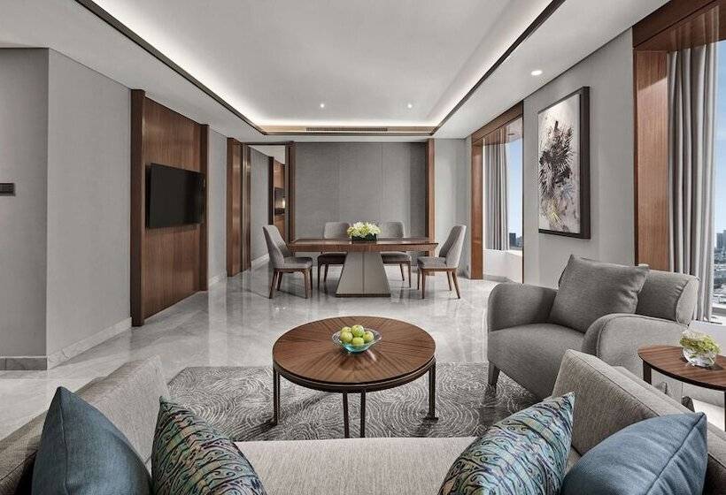 Люкс Премиум, Grand Hyatt Jakarta