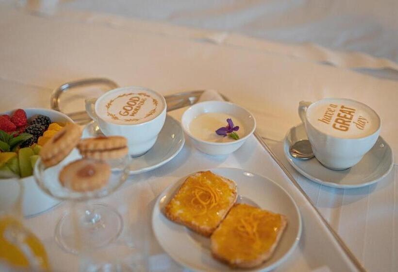 Номер Economy, Majestic Palace