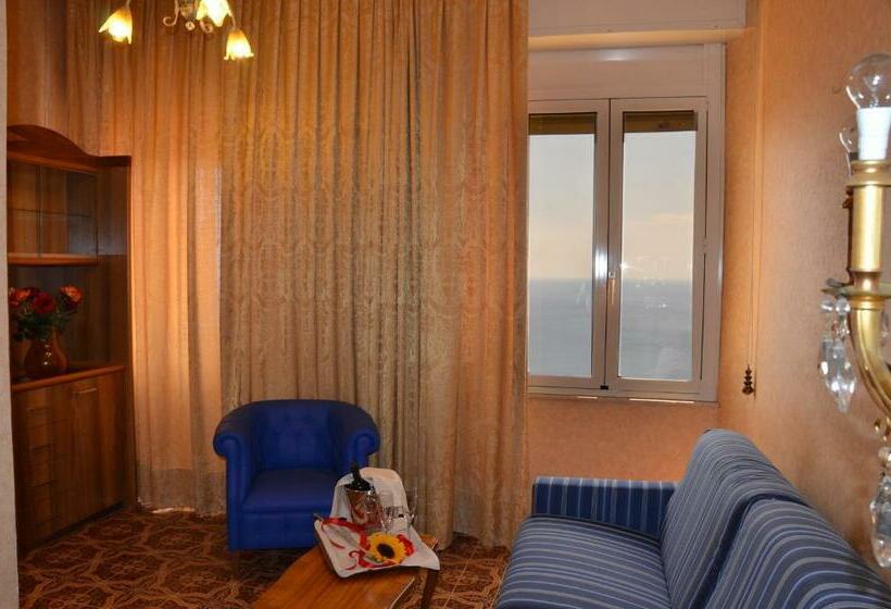 Полулюкс Вид на Море, Taormina Park