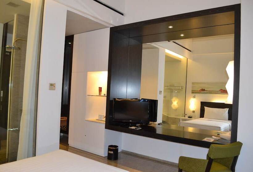 Номер Стандарт Вид на Море, Novotel Lampung