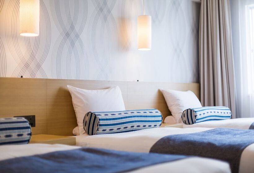 Трехместный Номер Superior, Art Hotel Ishigakijima