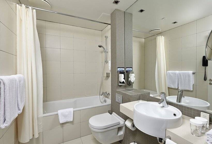 اتاق استاندارد, Hilton Reykjavik Nordica