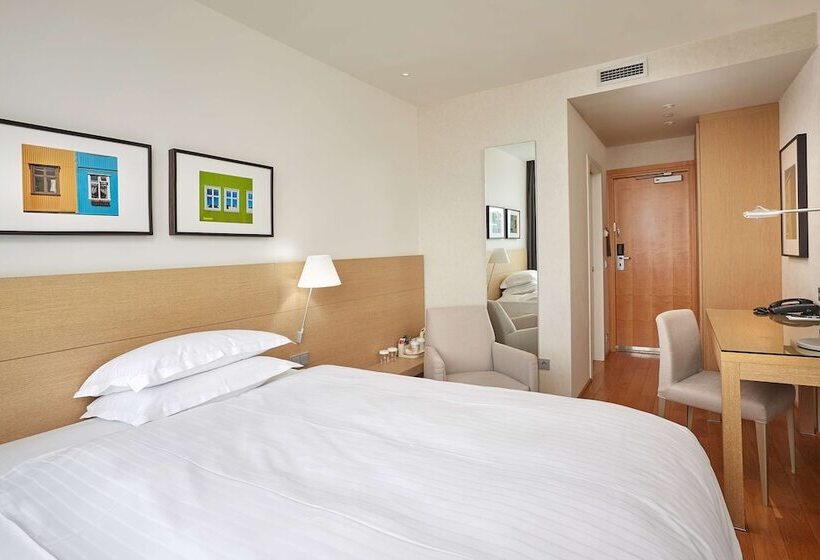 اتاق استاندارد یک نفره, Hilton Reykjavik Nordica