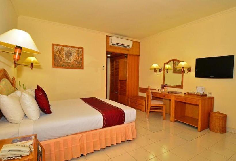 Номер Deluxe Вид на Сад, Inna Sindhu Beach Hotel & Resort