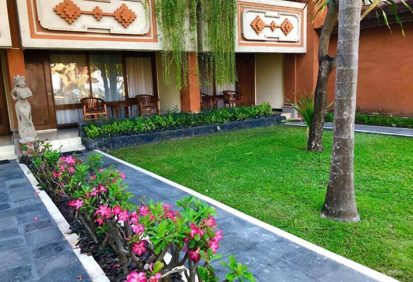 Номер Deluxe Вид на Сад, Inna Sindhu Beach Hotel & Resort