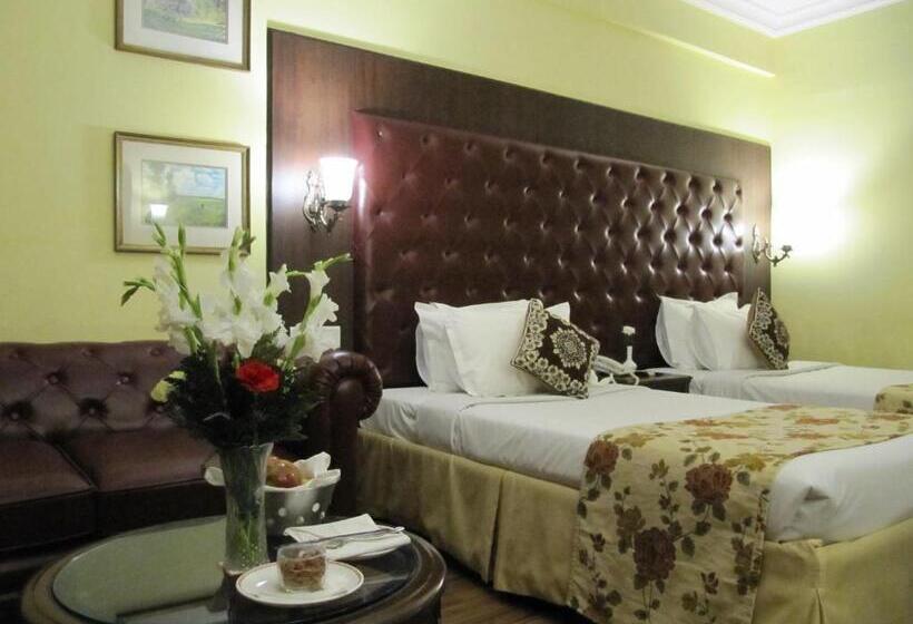 Номер Superior, Ritz Plaza