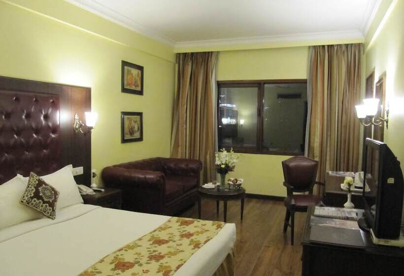 Номер Superior, Ritz Plaza