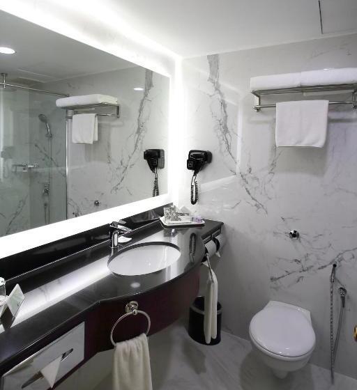 کابین, Corus Hotel Kuala Lumpur