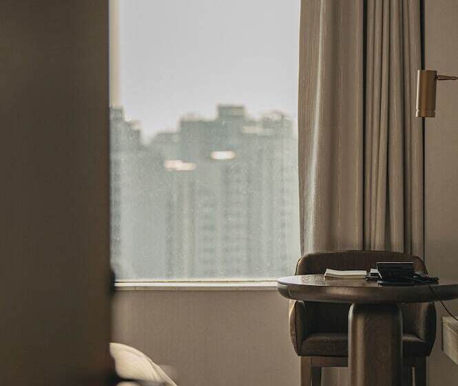 Номер Клуб, Lotte Hotel World