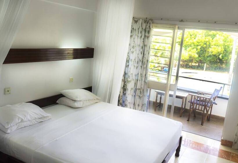 اتاق استاندارد, Reef Hotel Mombasa