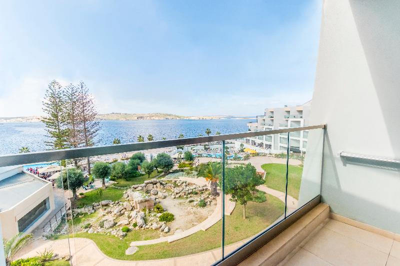 اتاق استاندارد چهار تخته با چشم‌انداز دریا, Doubletree by Hilton Malta