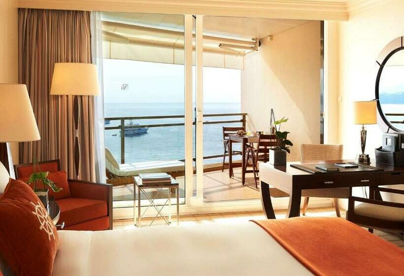 اتاق لوکس با تخت بزرگ, Fairmont Montecarlo