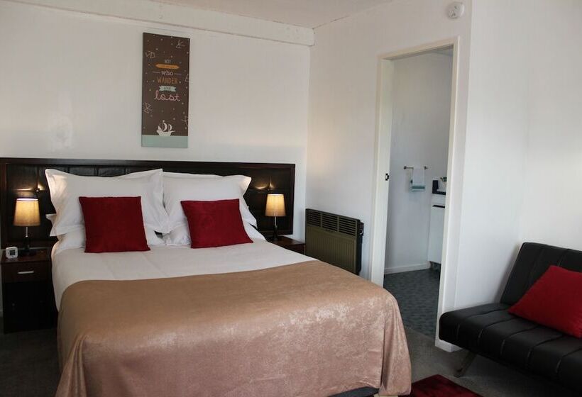 Студия Стандарт, Cedar Lodge Motel Hamilton