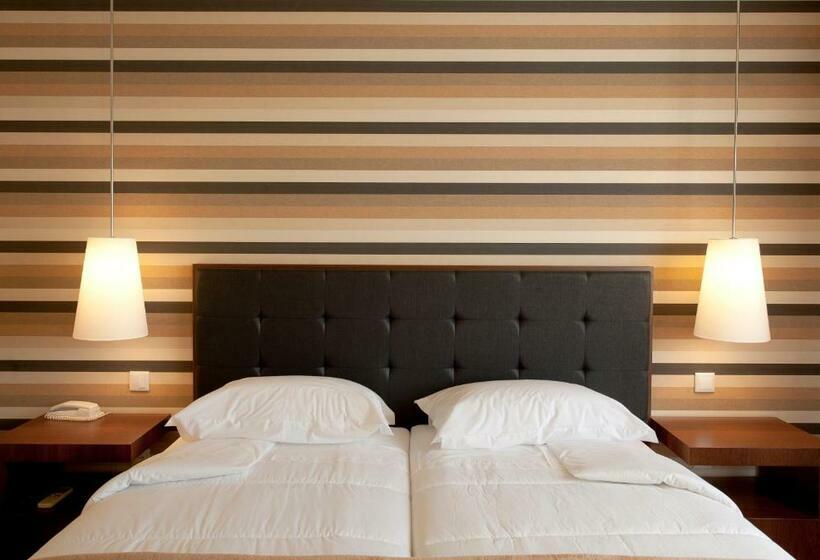 Номер Стандарт, Grande Hotel De Luso