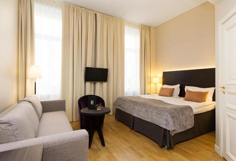 اتاق خانوادگی, Elite Hotel Adlon