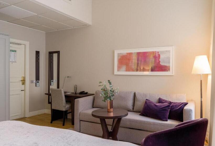 패밀리 룸, Elite Hotel Adlon