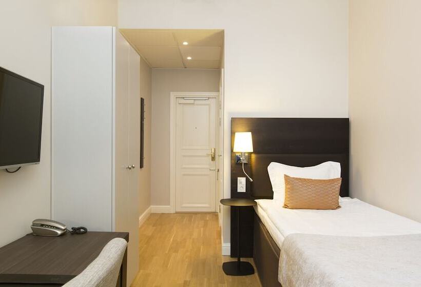 اتاق استاندارد یک نفره, Elite Hotel Adlon