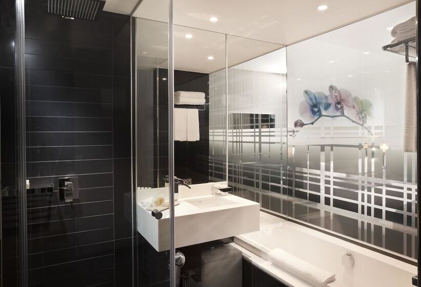 발코니 디럭스 룸, The Maslow Hotel, Sandton
