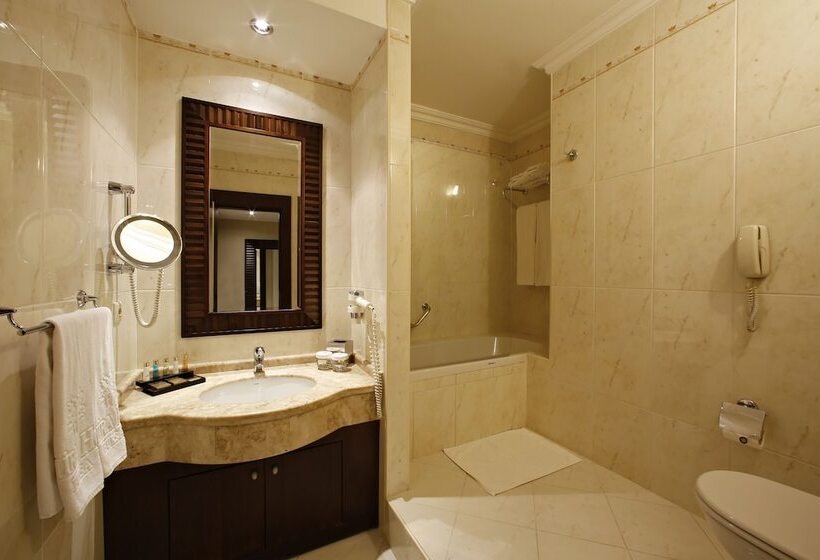 اتاق خانوادگی, Almira Hotel Thermal Spa & Convention Center