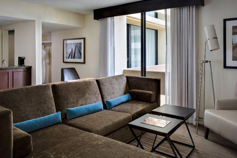Люкс Кровать Кинг, Houston Marriott Westchase
