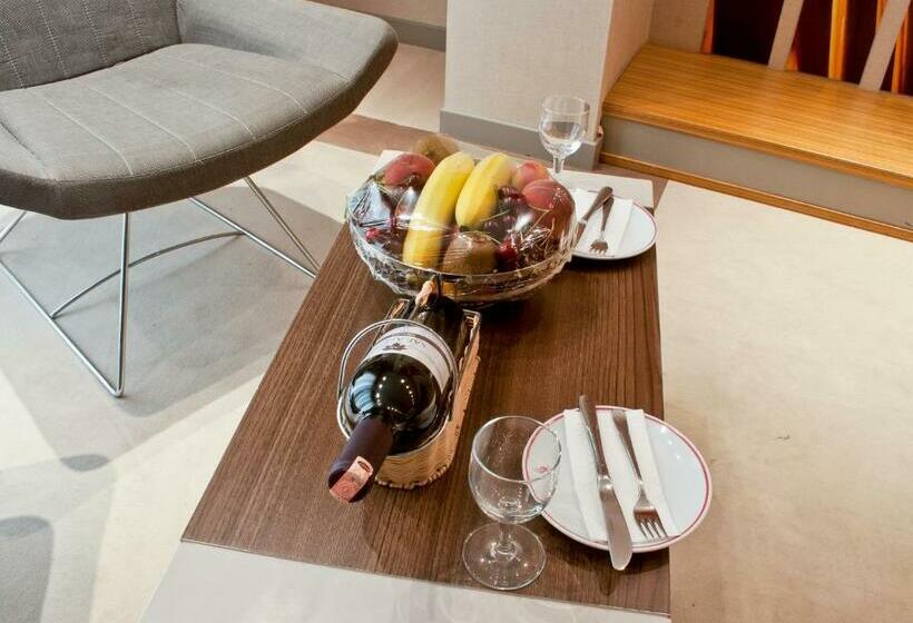 اتاق استاندارد سه نفره, Klas Hotel Istanbul Old City