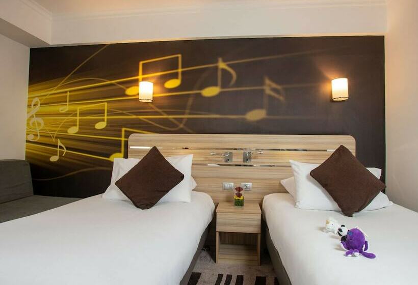 스탠다드 룸, Novotel Cairo Airport