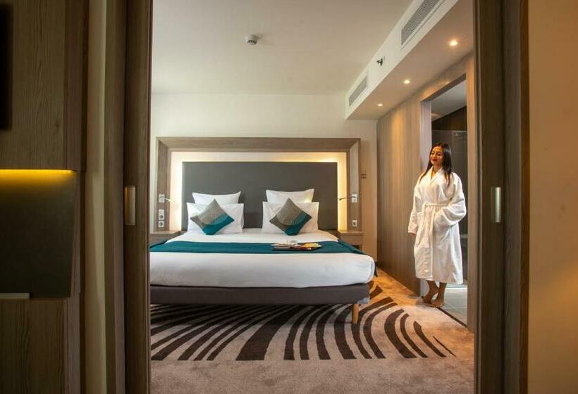 스위트 킹사이즈 침대, Novotel Cairo Airport