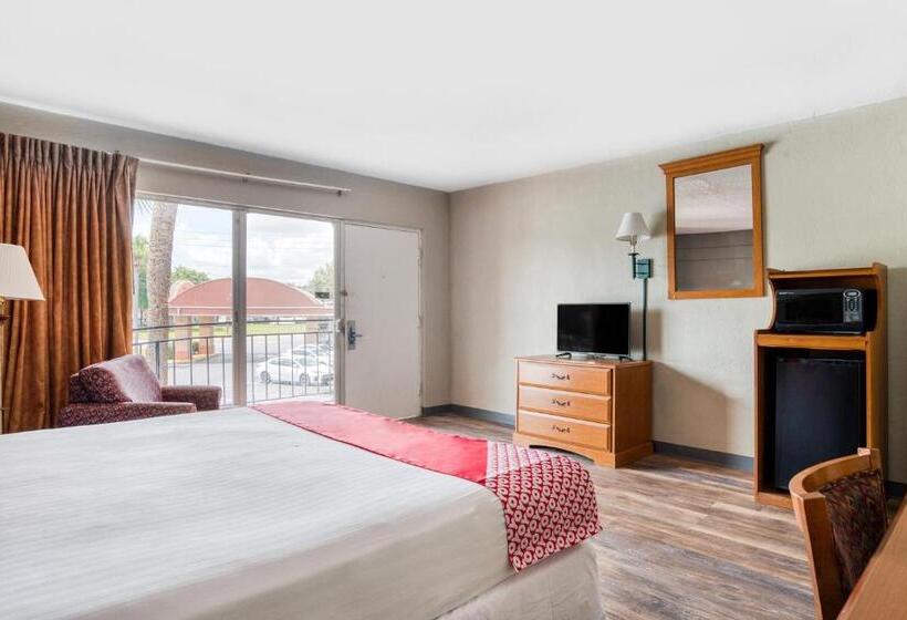 스탠다드 룸 킹사이즈 침대, OYO Hotel Mustang Silverspring FL
