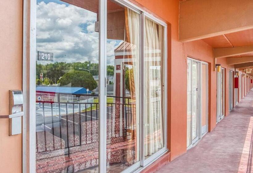 Номер Стандарт, OYO Hotel Mustang Silverspring FL