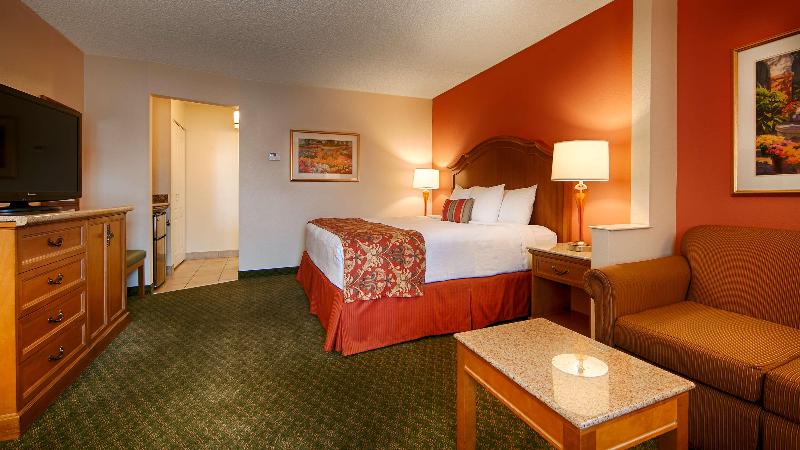 장애인을 위한 킹사이즈 침대 스탠다드 룸, Best Western Plus A Wayfarer S Inn & Suites