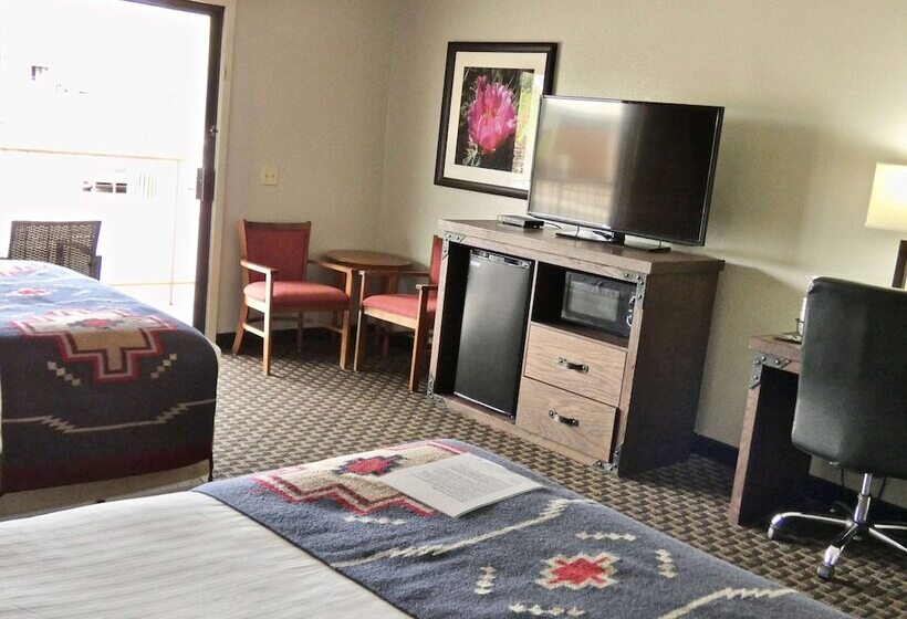 스탠다드 룸 더블 침대 2개, Best Western Rancho Grande