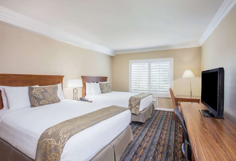 غرفة بريميوم, Days Inn By Wyndham San Diego Hotel Circle