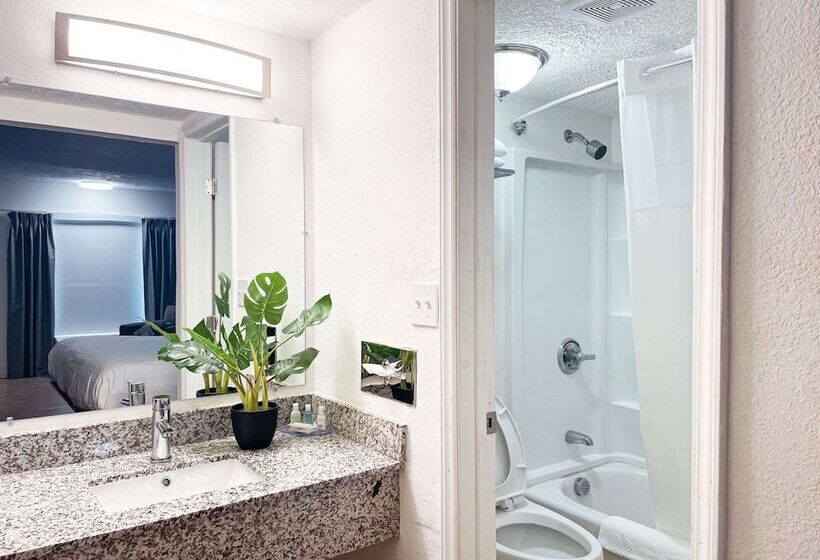 Номер Стандарт 2 Двуспальные Кровати, Ramada By Wyndham Lumberton
