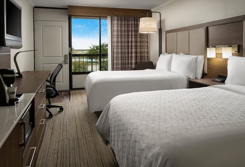 스탠다드 룸 더블 침대 2개, Holiday Inn Express At Monterey Bay, An Ihg