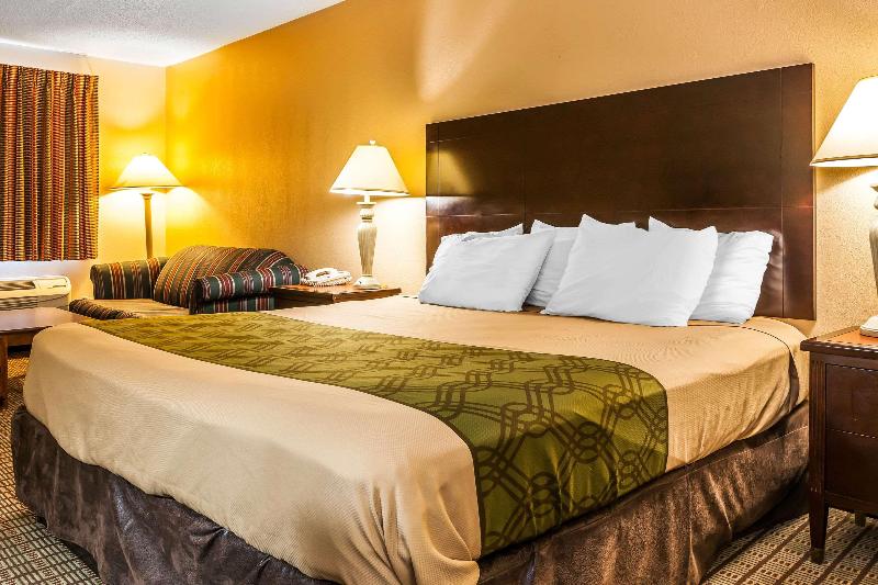 이그제큐티브 스위트, Holiday Inn Express & Suites College Park   University Area, An Ihg