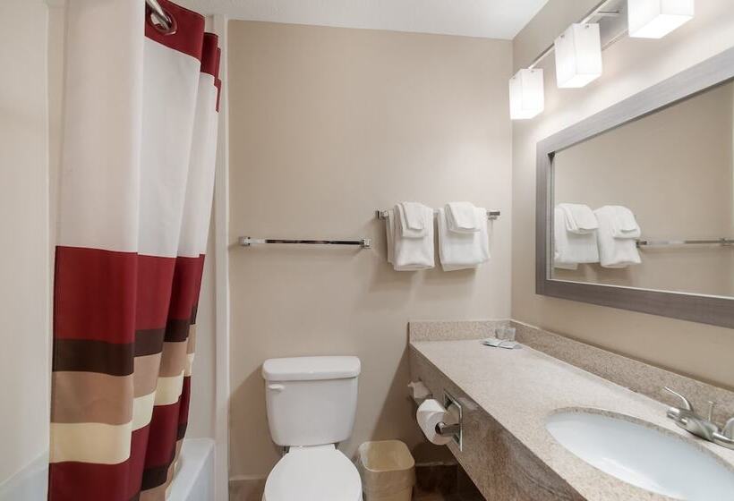 Номер Deluxe, Red Roof Inn Dahlgren  Naval Base